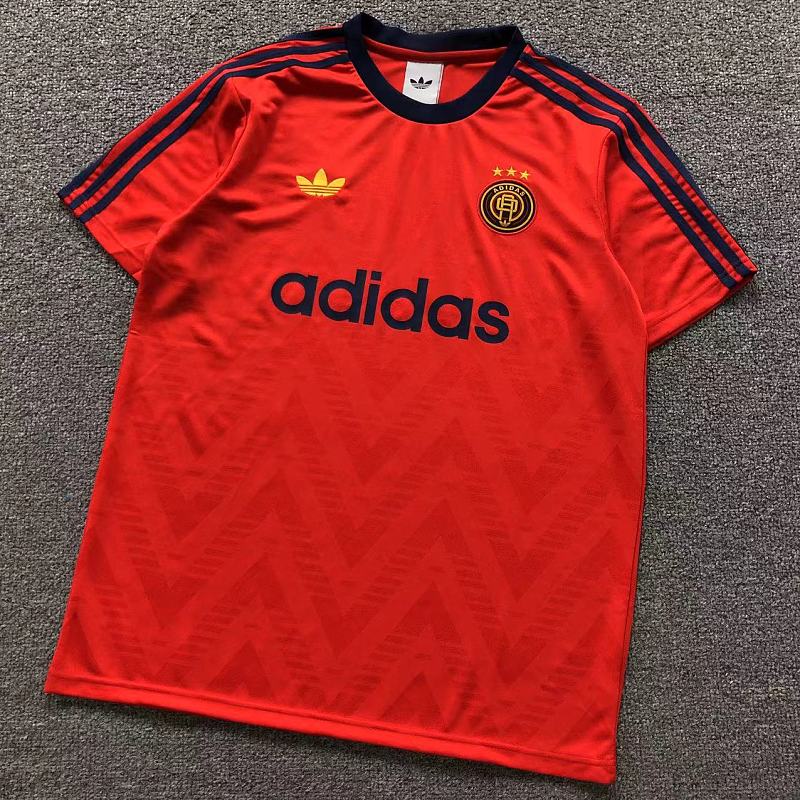 FOOTBALL T-SHIRT 1282805002 （im 170cm 60kg i wear size L in the phot）
