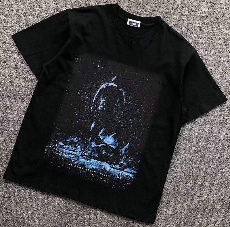 KITH T-SHIRT 504192395（im 170cm 60kg i wear size M in the phot）