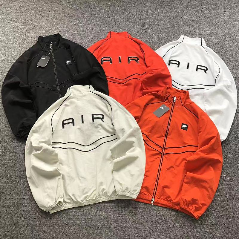 NIKE JACKET 4205260977（im 170cm 60kg i wear size M in the phot）