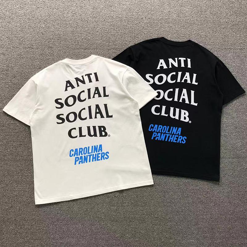 ANTI SOCIAL SOCIAL CLUB T-SHIRT 123131502（im 170cm 60kg i wear size L in the phot）
