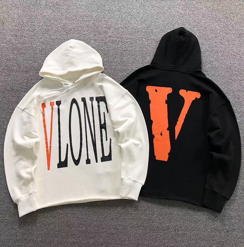VLONE HOODIE 5101109102（im 170cm 60kg i wear size S in the phot）