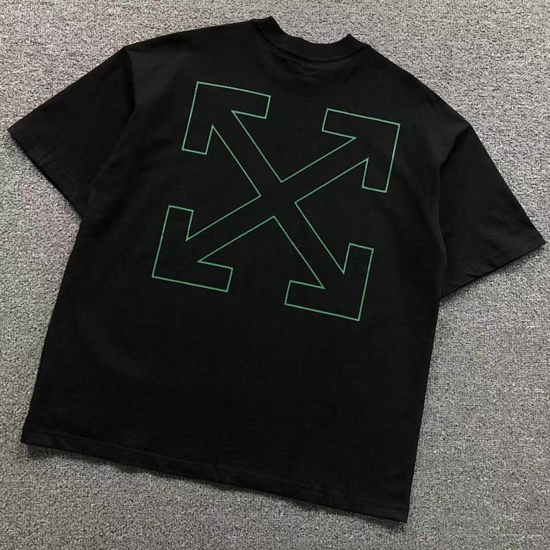 OFF-WHITE T-SHIRT 4123010165（im 170cm 60kg i wear size S in the phot）