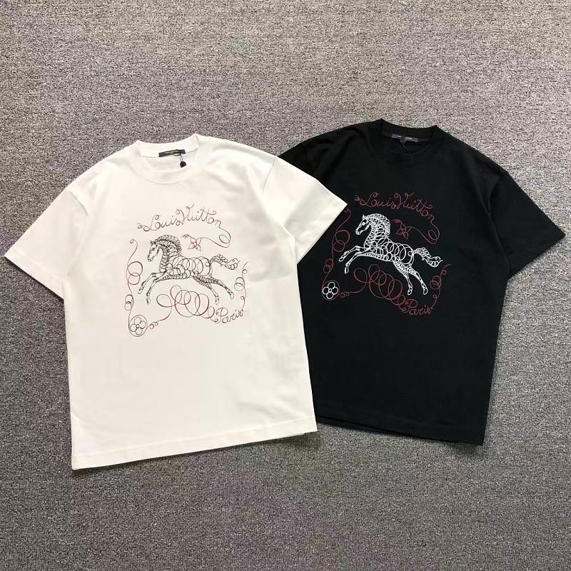 LV T-SHIRT 524242419（im 170cm 60kg i wear size M in the phot）