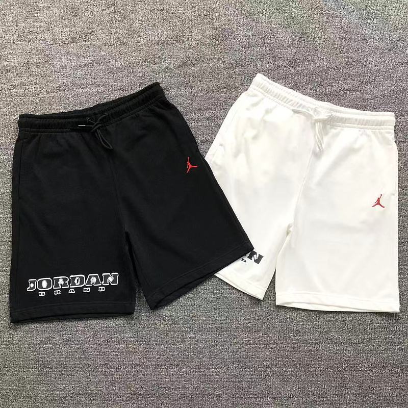 AIR JORDAN SHORTS 3205041819（im 170cm 60kg i wear size L in the phot）
