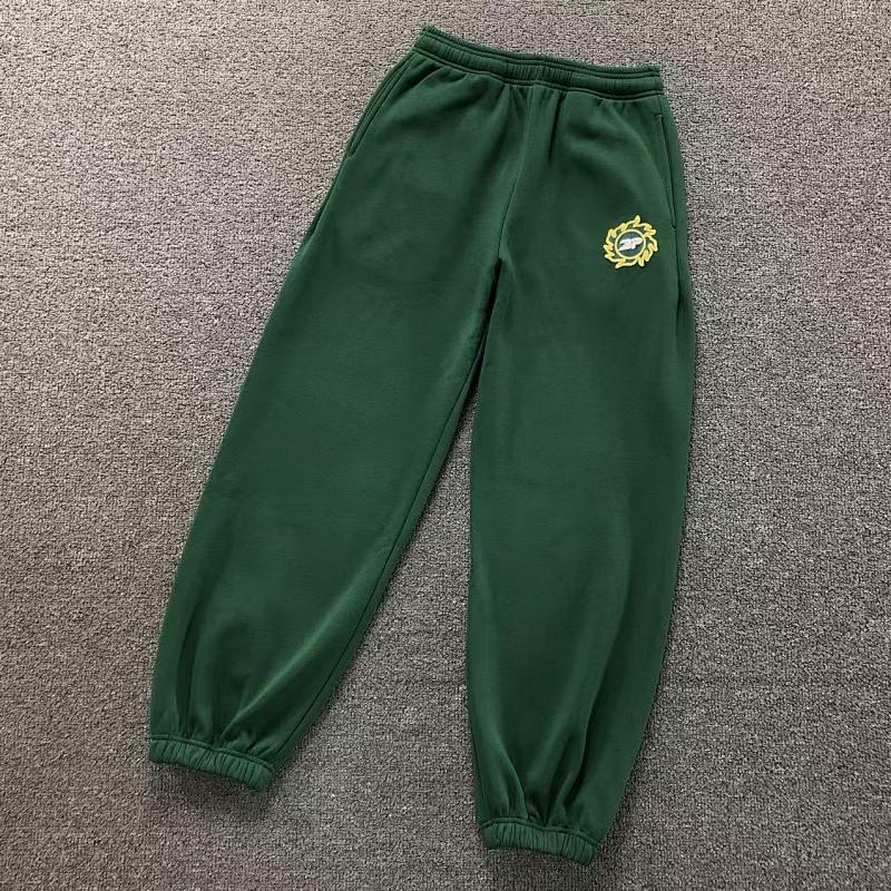 BROKEN PLANET TROUSERS 3108302621（im 170cm 60kg i wear size S in the phot）
