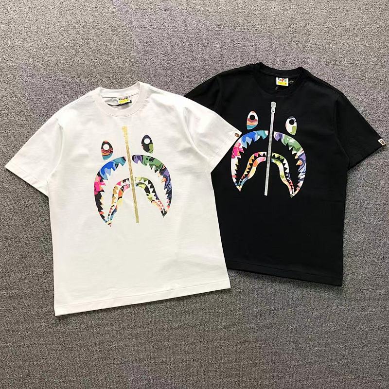 BAPE T-SHIRT 3201100311 （im 170cm 60kg i wear size M in the phot）