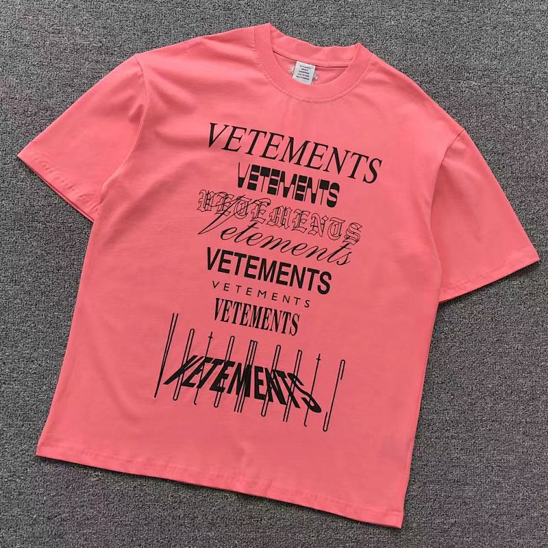 VETEMENTS T-SHIRT 212240517（im 170cm 57kg i wear size M in the phot）