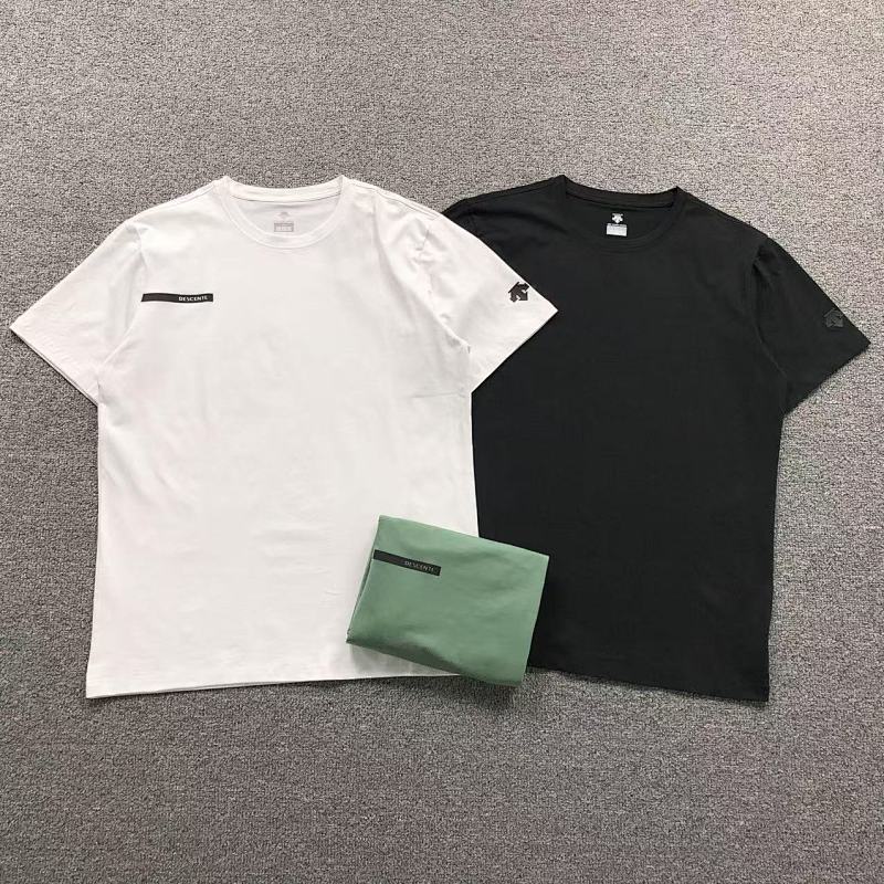 DESCENTE T-SHIRT 312090201（im 170cm 55kg i wear size 2XL in the phot）