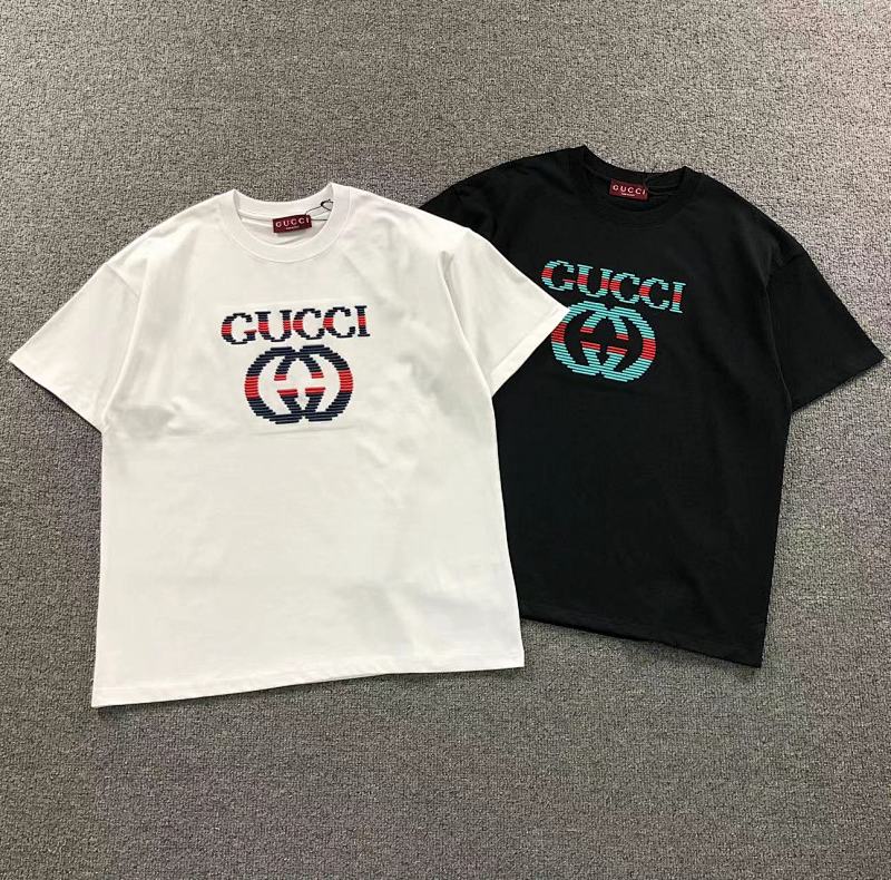 GUCCI T-SHIRT 3101030421（im 170cm 60kg i wear size M in the phot）