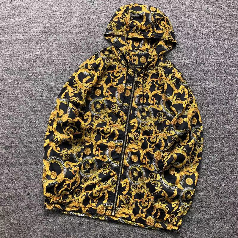 VERSACE JACKET 3109201620（im 170cm 60kg i wear size M in the phot）