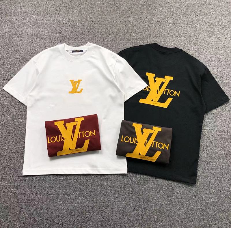 LV T-SHIRT 41112138821（im 170cm 57kg i wear size M in the phot）