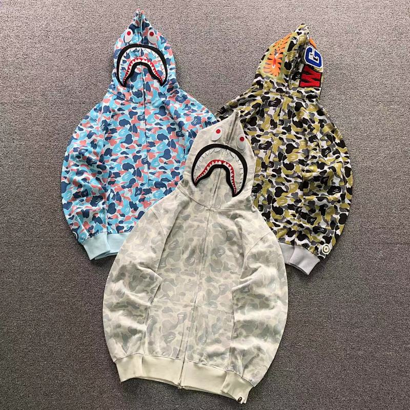 BAPE HOODIE 3108120411（im 170cm 60kg i wear size M in the phot）