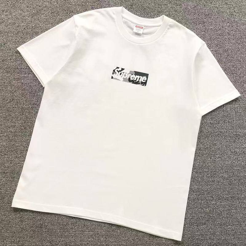 SUPREME T-SHIRT 42080407182 （im 170cm 60kg i wear size M in the phot）