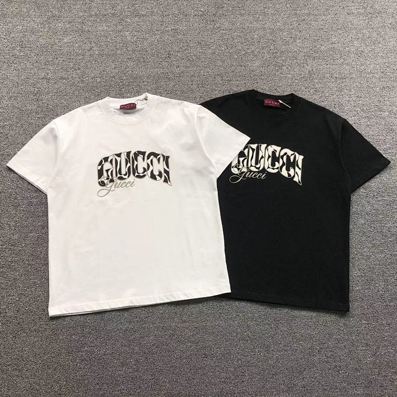 GUCCI T-SHIRT 41102207133（im 170cm 60kg i wear size XL in the phot）