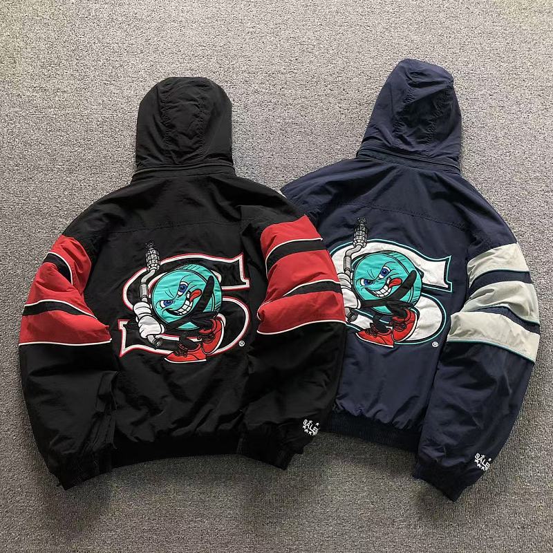 SUPREME JACKET 22082208001（im 170cm 60kg i wear size M in the phot）