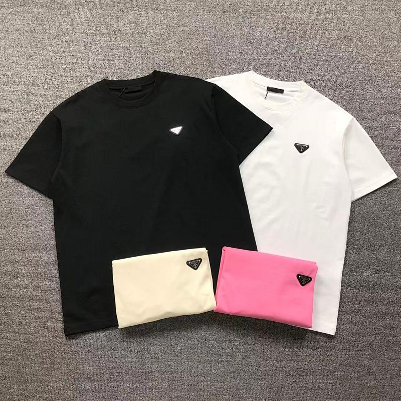 PRADA T-SHIRT 2204068401（im 170cm 60kg i wear size L in the phot）