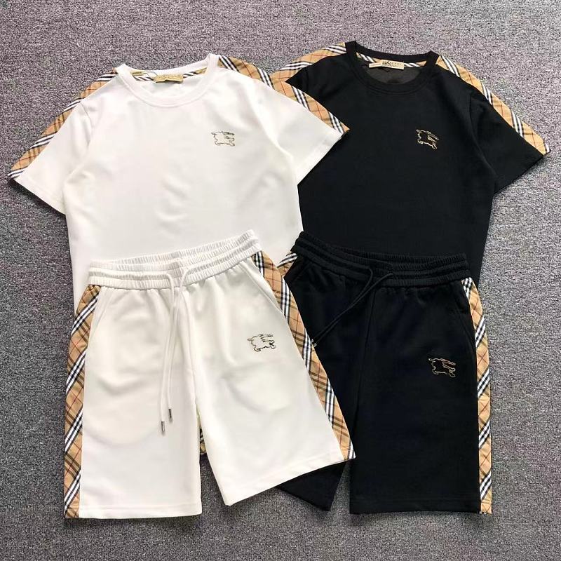 BURBERRY T-SHIRT SHORTS 5241626147（im 170cm 60kg i wear size L in the phot）