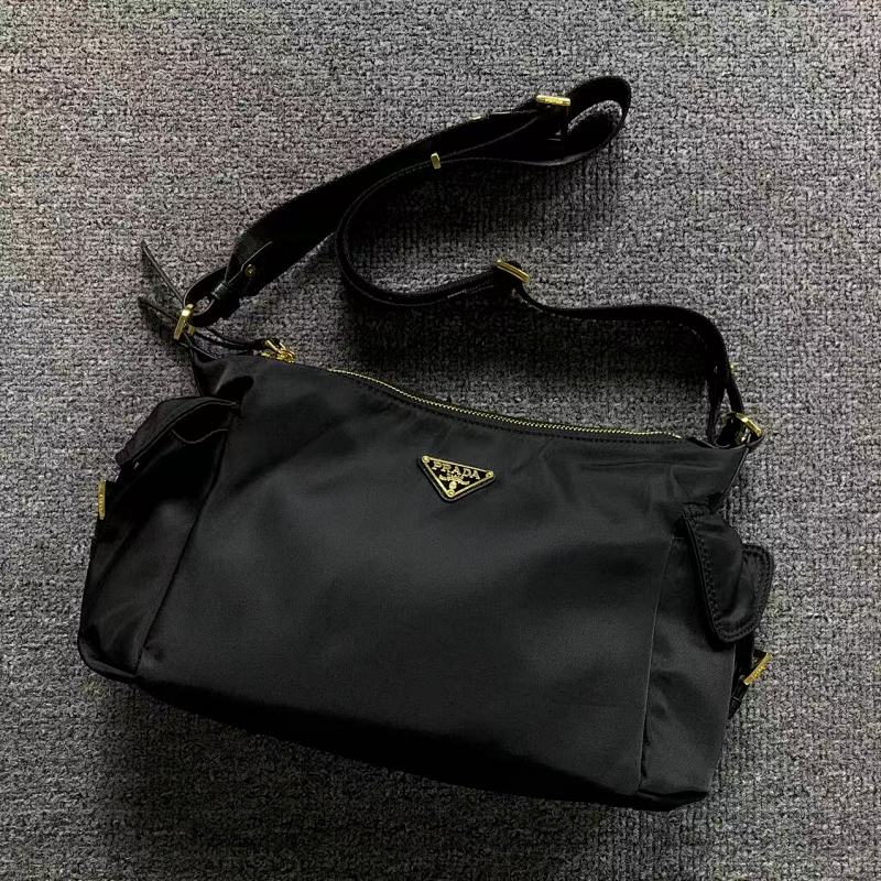 PRADA BAG 4203040775 ( 长25CM*宽10CM*高20CM)