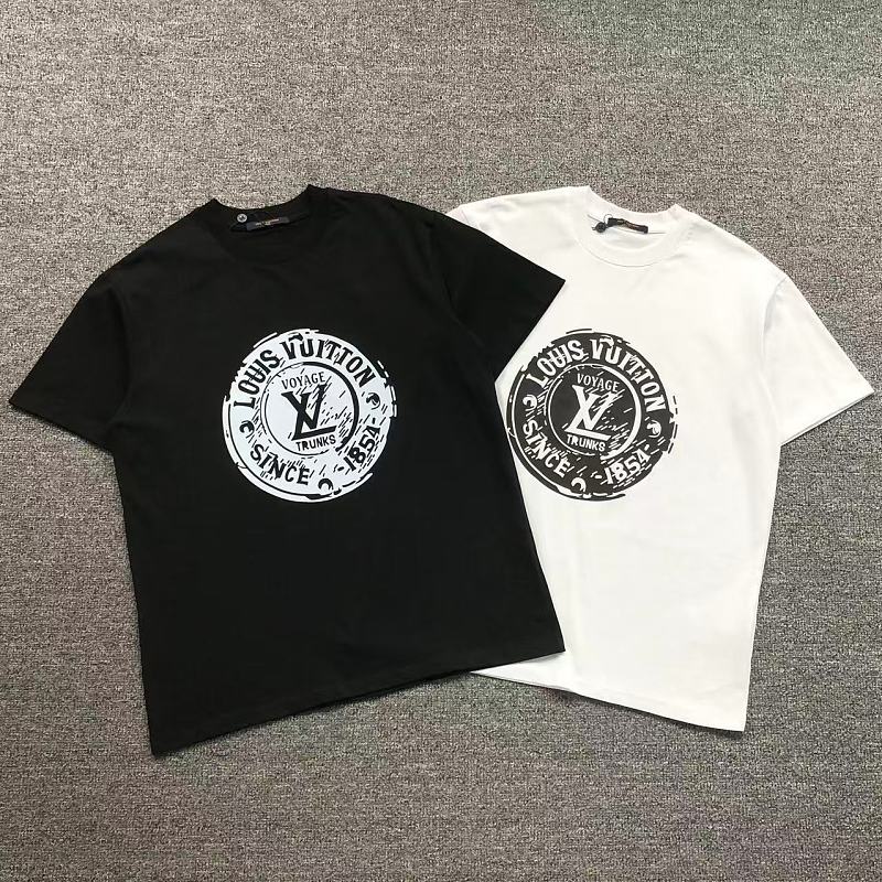 LV T-SHIRT 3204223821（im 170cm 60kg i wear size M in the phot)