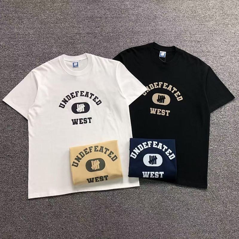 UNDEFEATED T-SHIRT 4104223502（im 170cm 60kg i wear size L in the phot）