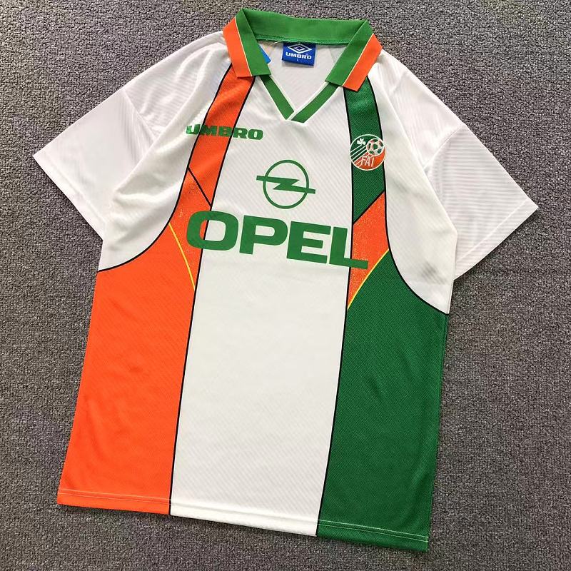 FOOTBALL T-SHIRT 1242419002（im 170cm 60kg i wear size L in the phot）