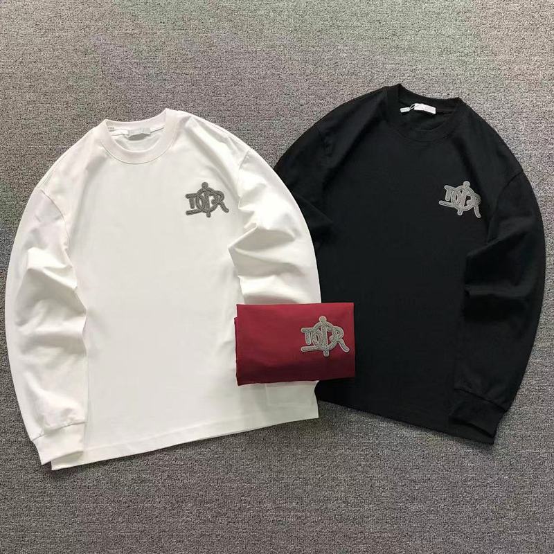 DIOR LONG SLEEVED 3109020221（im 170cm 60kg i wear size M in the phot）