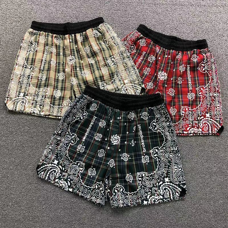 BROKEN PLANET SHORTS 3201221017（im 170cm 60kg i wear size L in the phot）