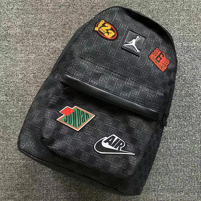 AIR JORDAN NIKE BAG 125300213 (长30CM*宽17CM*高40CM)