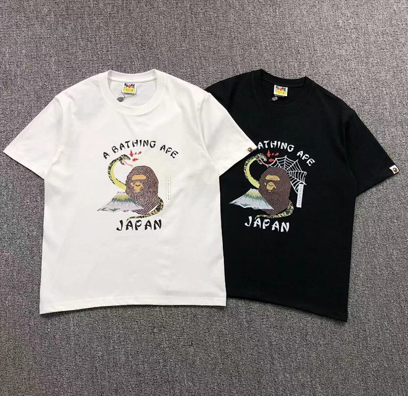 BAPE T-SHIRT 411181542（im 170cm 57kg i wear size S in the phot）