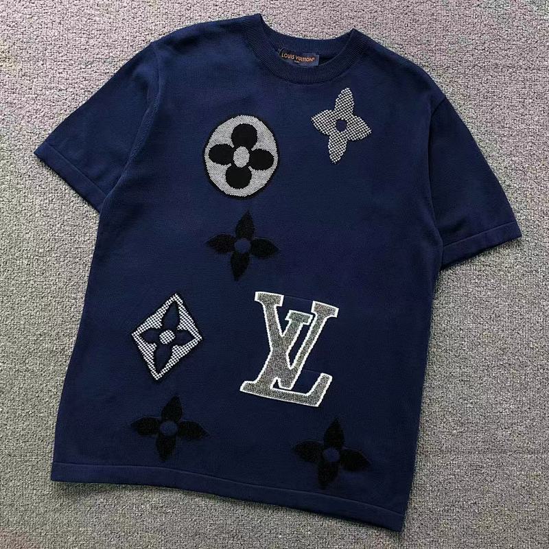LV T-SHIRT SWEATER 2201236521（im 170cm 60kg i wear size S in the phot）