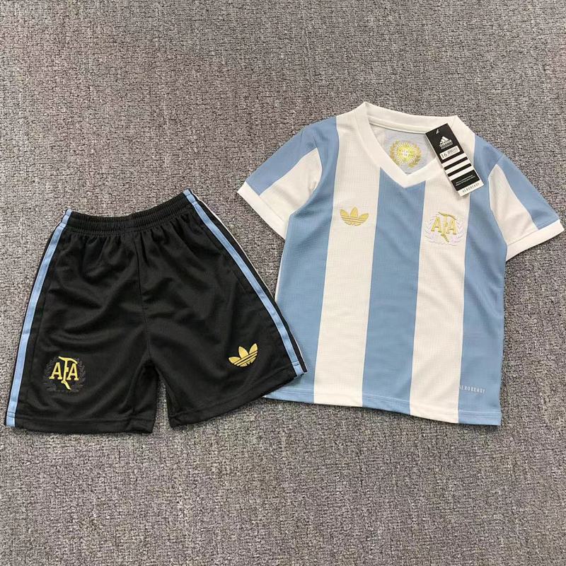 FOOTBALL CHILD T-SHIRT SHORTS 1110324002