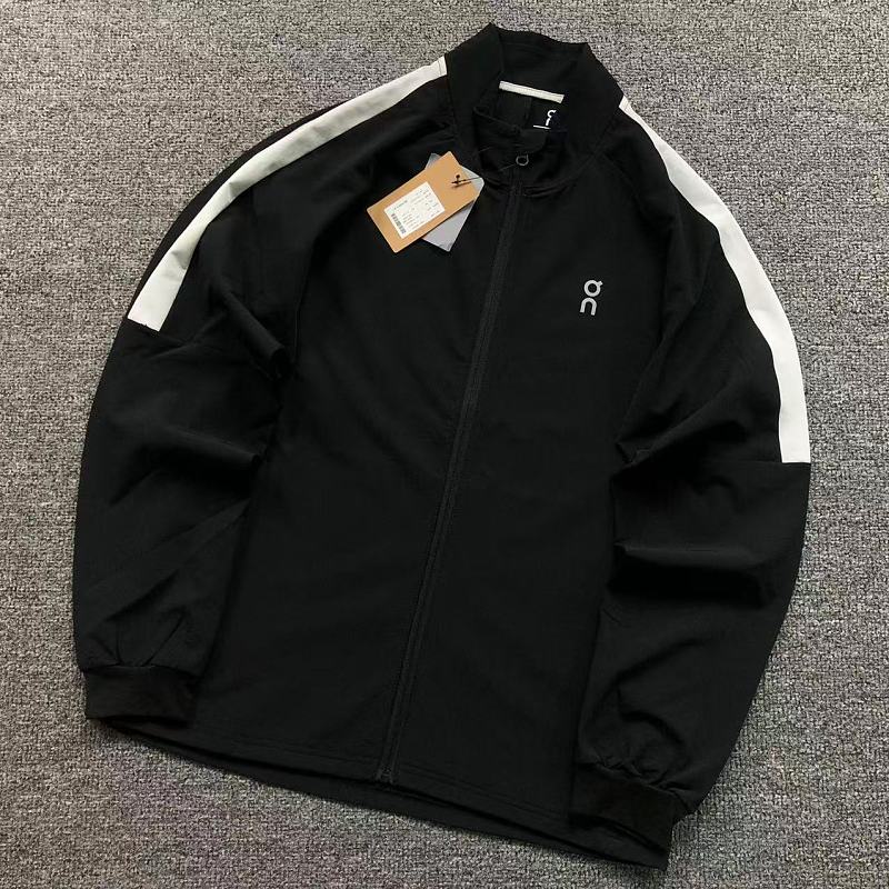 ON JACKET 2205270904（im 170cm 60kg i wear size L in the phot）