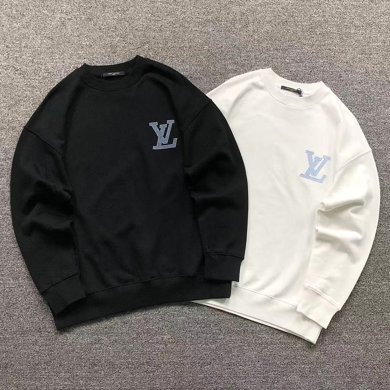 LV HOODIE 3209040521（im 170cm 60kg i wear size L in the phot）