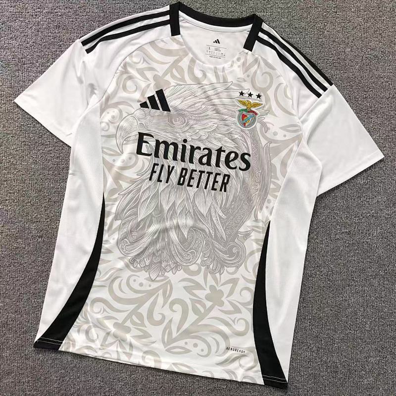 FOOTBALL T-SHIRT 11041721002（im 170cm 60kg i wear size L in the phot）