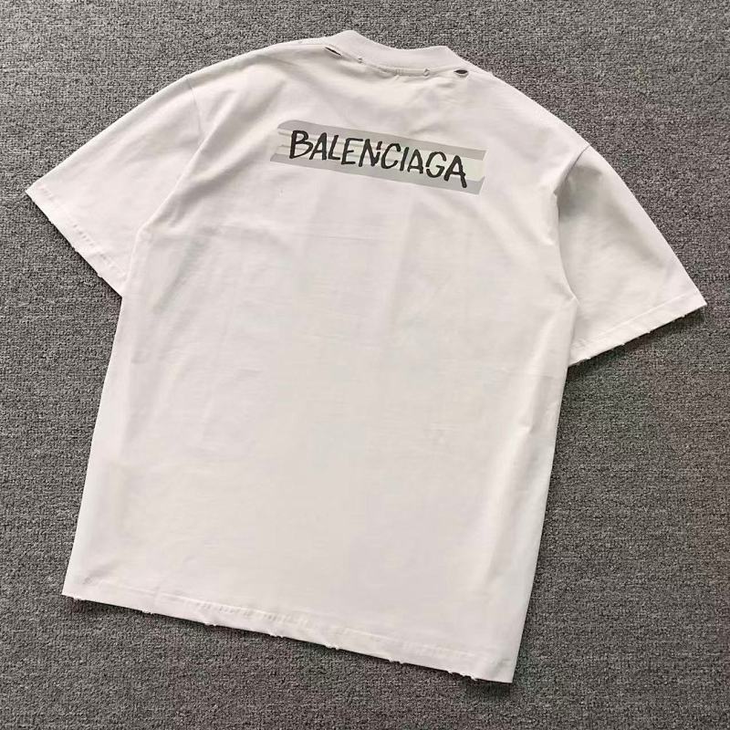 BALENCIAGA T-SHIRT 3112160121（im 170cm 60kg i wear size S in the phot）