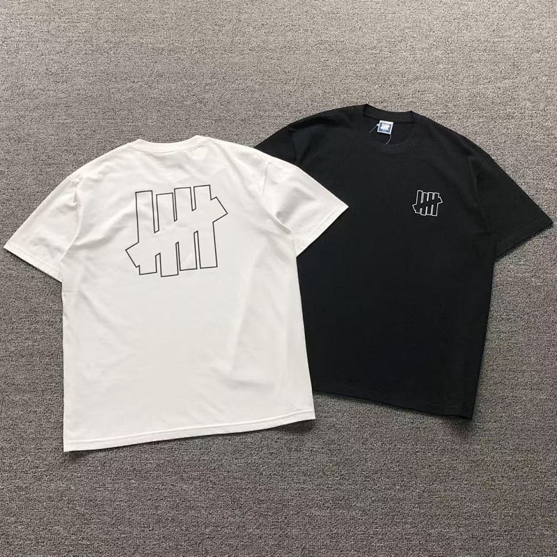 UNDEFEATED T-SHIRT 4104223202（im 170cm 60kg i wear size L in the phot）