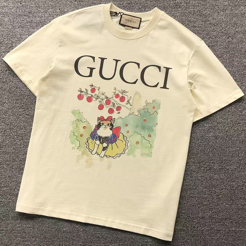 GUCCI T-SHIRT 5042619101（im 170cm 60kg i wear size S in the phot）