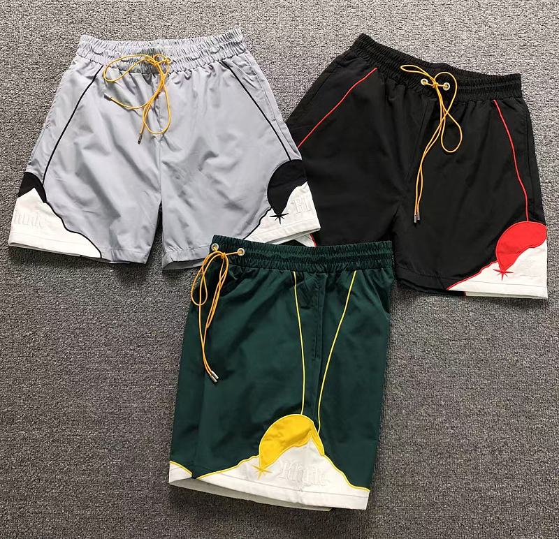 RHUDE SHORTS 3205183817（im 170cm 65kg i wear size S in the phot）