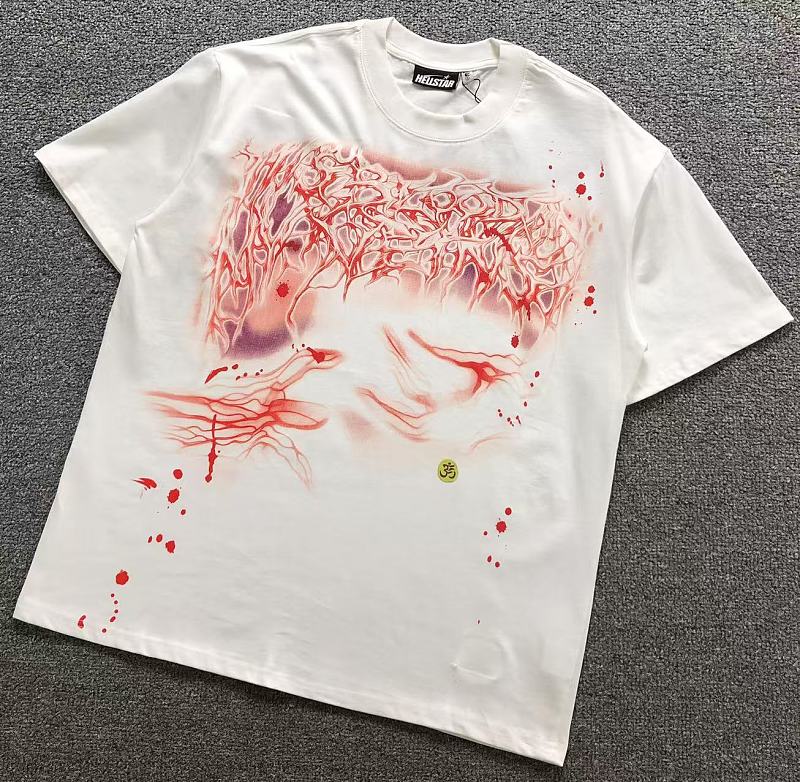 HELLSTAR T-SHIRT 3205274417（ im 170cm 60kg i wear size S in the phot）