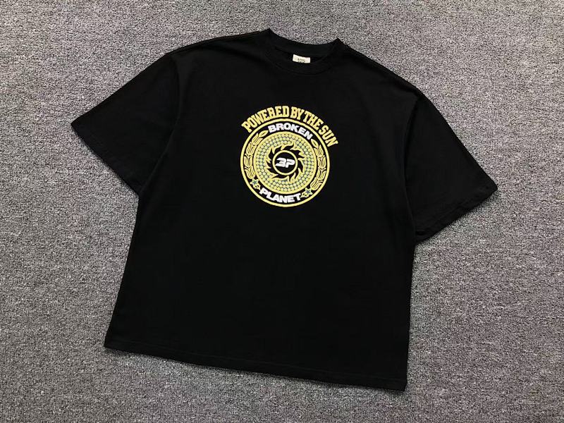 BROKEN PLANET T-SHIRT 213062817（im 170cm 55kg i wear size L in the phot）