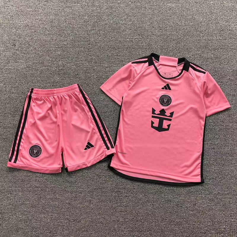 FOOTBALL T-SHIRT SHORTS CHILD 1121118002