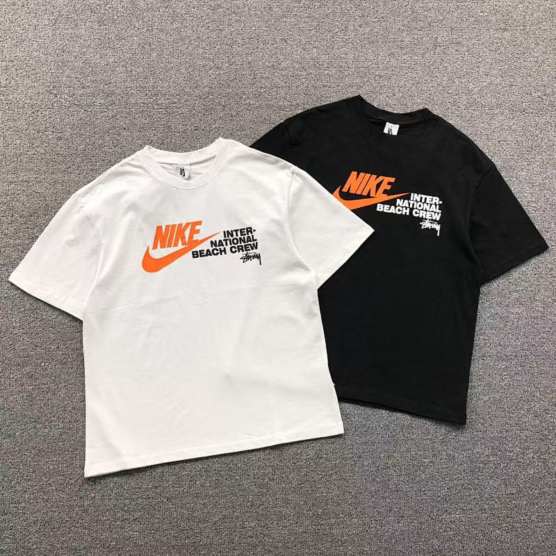 STUSSY NIKE T-SHIRT 41122402001（im 170cm 57kg i wear size S in the phot）