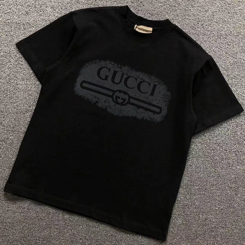 GUCCI T-SHIRT 5231960101（im 170cm 60kg i wear size S in the phot）