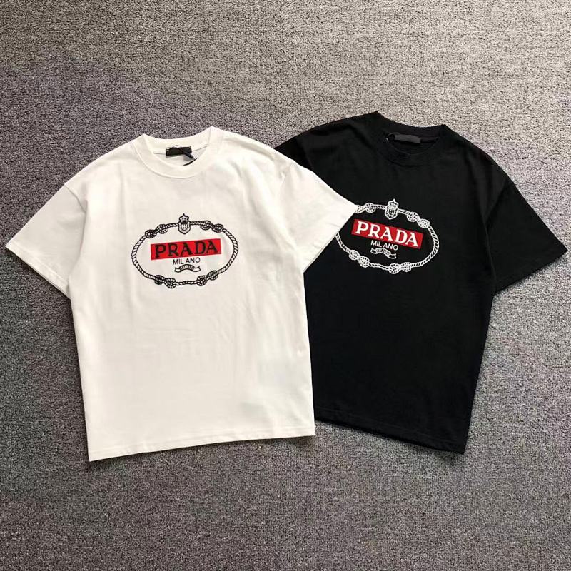 PRADA T-SHIRT 22032013001（im 170cm 60kg i wear size S in the phot）