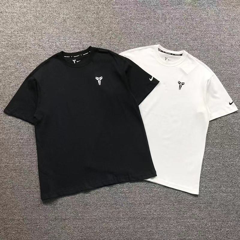 NIKE T-SHIRT 22042307001（im 170cm 60kg i wear size L in the phot）