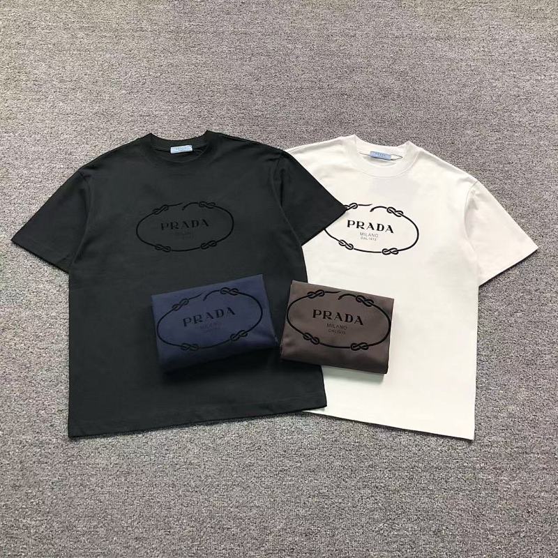 PRADA T-SHIRT 3103313221 （im 170cm 60kg i wear size M in the phot）