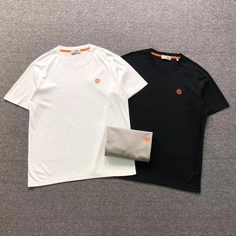 HERMES T-SHIRT 2203042401（im 170cm 60kg i wear size XL in the phot）