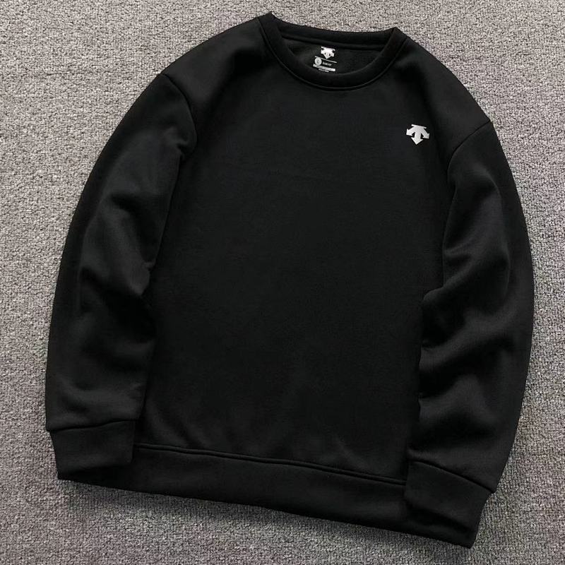 DESCENTE HOODIE 2111180301（im 170cm 60kg i wear size L in the phot）