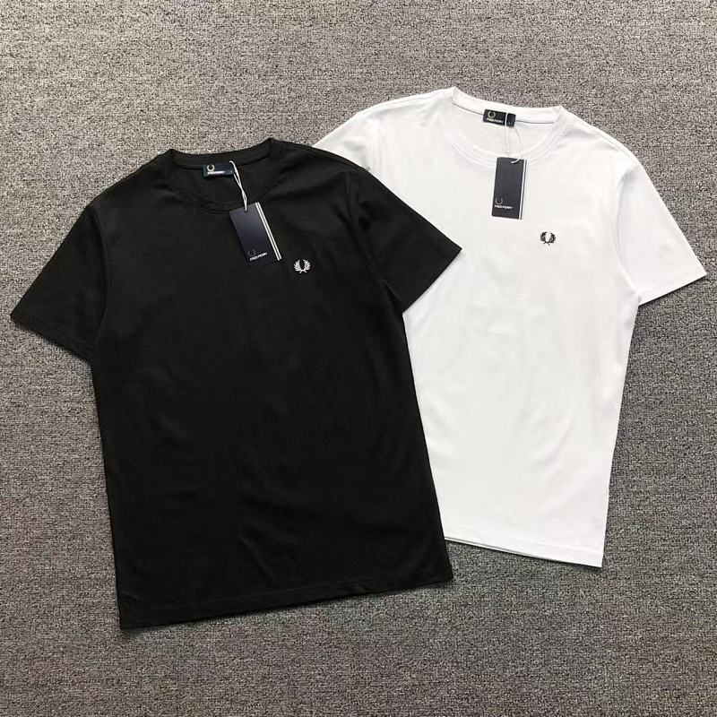 FRED PERRY T-SHIRT 2203062801（im 170cm 60kg i wear size L in the phot）