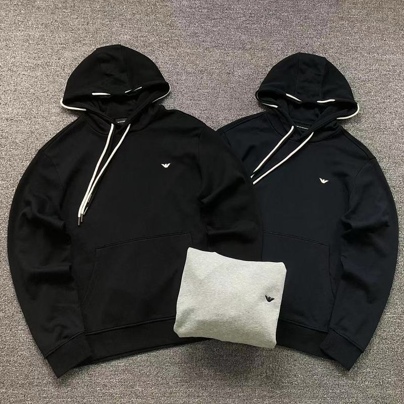 EMPORIO ARMANI HOODIE 5207130401（im 170cm 60kg i wear size 2XL in the phot）